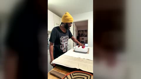 bearmeat4you online show from April 8, 5:16 pm