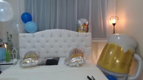 Snapshot of beataangel chatting on September 15, 7:32 am beataangel online show from September 15, 7:32 am