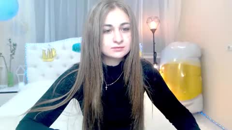 Snapshot of beataangel chatting on October 4, 8:34 am beataangel online show from October 4, 8:34 am
