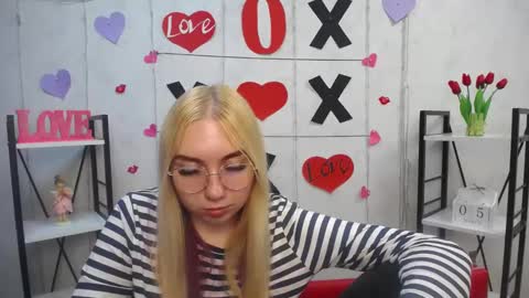 BeatriceFlyy online show from March 5, 4:24 pm