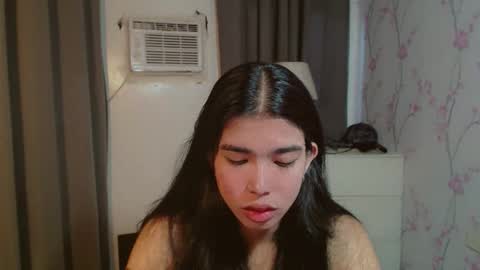 TRIXIE online show from April 4, 2:40 am