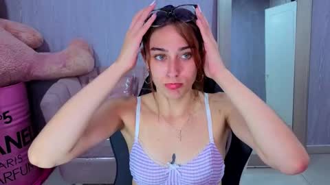 beba_fox_a online show from February 20, 6:26 am