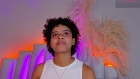 Beecckkkaaa online show from March 7, 1:44 pm