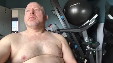 Snapshot of beckster040 chatting on February 3, 6:49 pm beckster online show from February 3, 6:49 pm