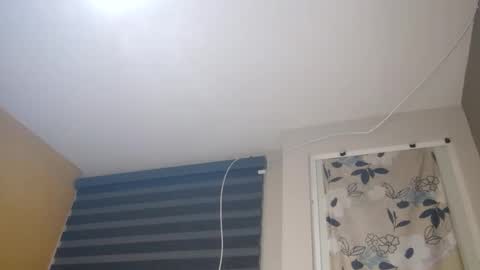 BECKY BOO  online show from April 25, 2:25 am