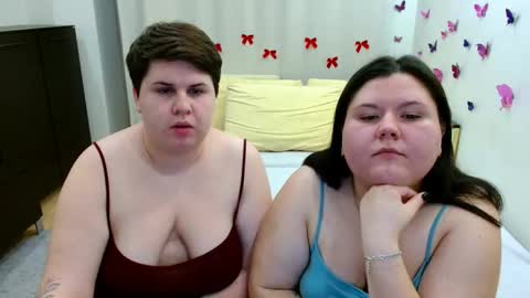 BeckyAndEllen online show from October 15, 8:09 pm