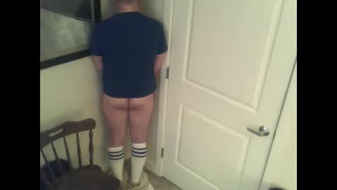 Snapshot of bedwetboy chatting on January 4, 3:07 pm Bedwetboys online show from January 4, 3:07 pm