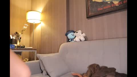 bee_thai online show from March 26, 4:23 pm