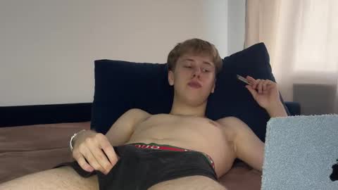 beeb0y online show from October 2, 2:49 pm