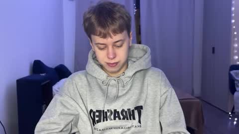 beeb0y online show from November 29, 2:36 pm