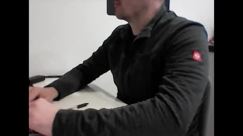 beenee3 online show from February 20, 6:59 am