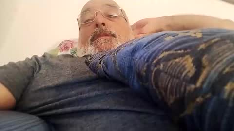 Snapshot of beers19 chatting on October 7, 8:43 am beers19 online show from October 7, 8:43 am