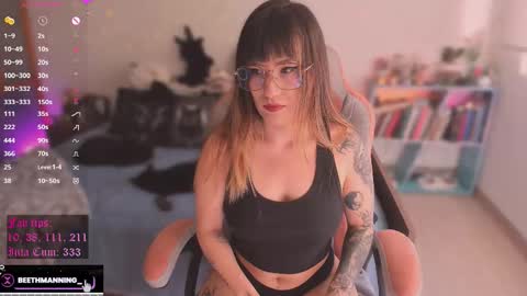       online show from November 26, 8:27 pm