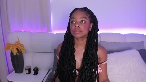 Snapshot of belkis_mills chatting on February 18, 12:39 pm Belkis online show from February 18, 12:39 pm