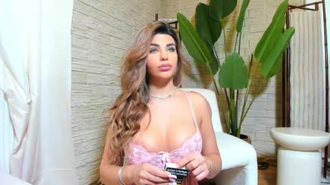 bella_posh online show from January 16, 7:17 am