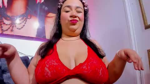Snapshot of bella_sweet_01 chatting on October 14, 12:30 pm BELLA online show from October 14, 12:30 pm