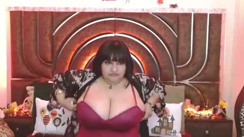 Snapshot of bella_taylor_a chatting on October 9, 12:05 am  Bella Taylore  online show from October 9, 12:05 am