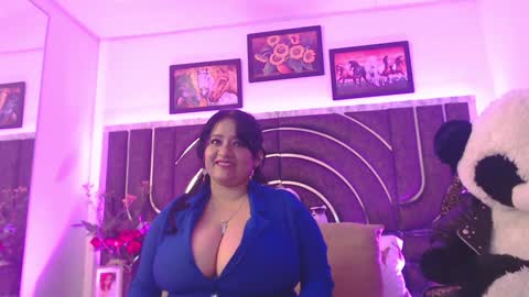 Snapshot of bella_taylor_a chatting on January 31, 1:22 am  Bella Taylore  online show from January 31, 1:22 am