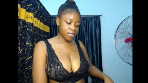 bella online show from April 16, 8:09 pm