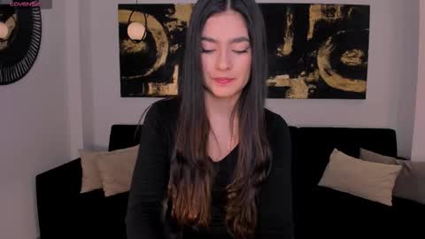 Snapshot of bellaclark1 chatting on October 1, 3:49 am Bella online show from October 1, 3:49 am