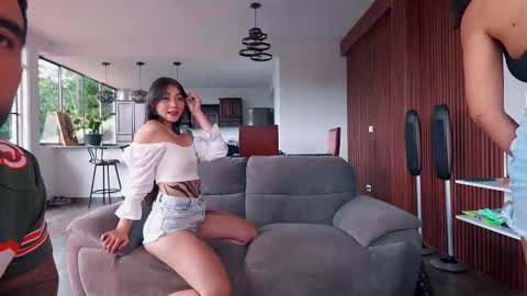    online show from March 21, 4:44 pm