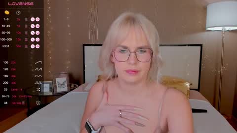 Bella online show from February 27, 4:24 am