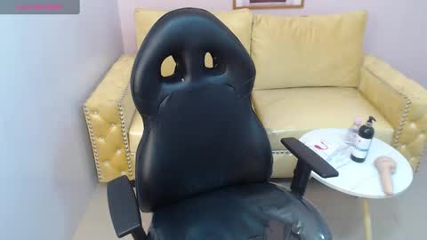 Snapshot of bellatrix_ch chatting on October 1, 5:23 pm Bella online show from October 1, 5:23 pm