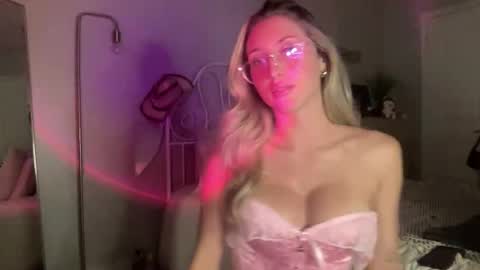 Bella Rose online show from October 24, 2:56 am