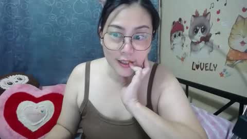 Snapshot of bellbabe chatting on September 20, 8:17 am Bella online show from September 20, 8:17 am