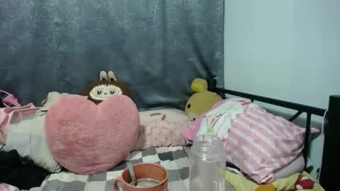 Snapshot of bellbabe chatting on October 11, 6:33 pm Bella online show from October 11, 6:33 pm