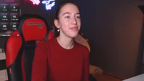 Bella online show from March 17, 2:22 pm