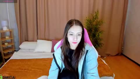 Belle online show from January 18, 1:25 am