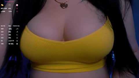 Hello I am kind friendly and cute girl online show from September 12, 11:29 pm