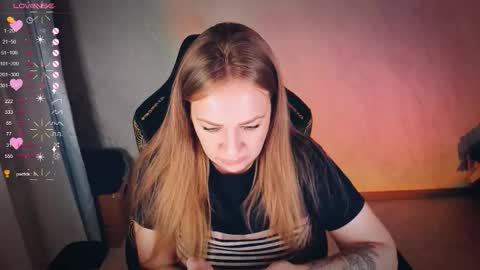 Snapshot of bellezza_ chatting on October 11, 5:16 pm Your Annabelle Wolf online show from October 11, 5:16 pm