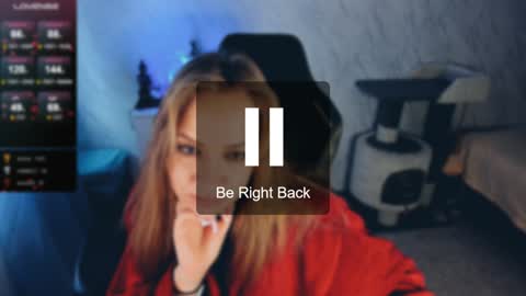 Snapshot of bellezza_ chatting on January 10, 9:44 am Your Annabelle Wolf online show from January 10, 9:44 am
