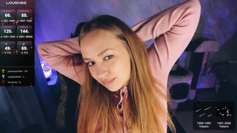 Snapshot of bellezza_ chatting on January 6, 5:16 pm Your Annabelle Wolf online show from January 6, 5:16 pm