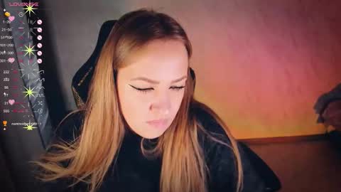 Your Annabelle Wolf  online show from October 29, 6:30 pm