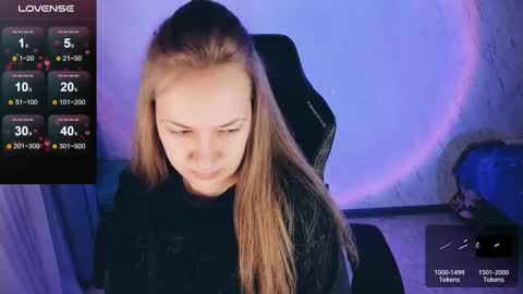 Snapshot of bellezza_ chatting on March 2, 7:56 pm Your Annabelle Wolf online show from March 2, 7:56 pm