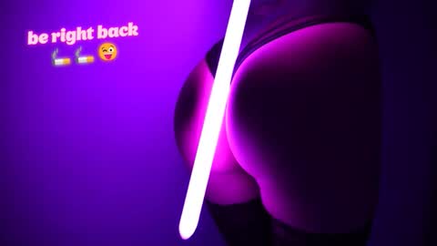 Your Annabelle Wolf  online show from November 5, 2:52 pm