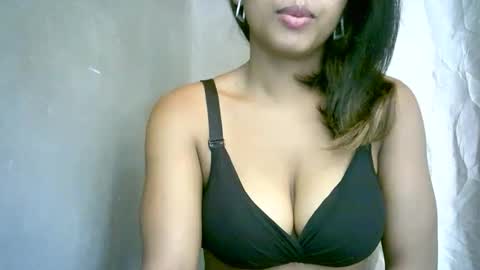 bellibellah online show from March 28, 6:15 am