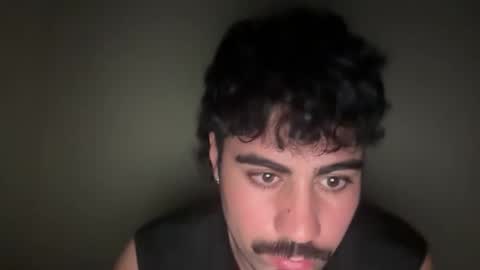 benito864 online show from December 1, 4:54 am