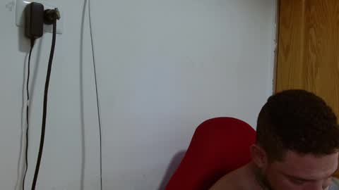 benjamin_isaac online show from September 23, 11:48 am