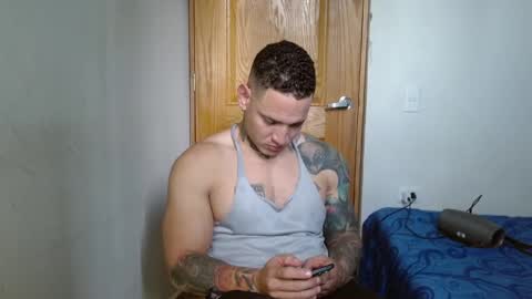 benjamin_isaac online show from January 11, 10:29 pm