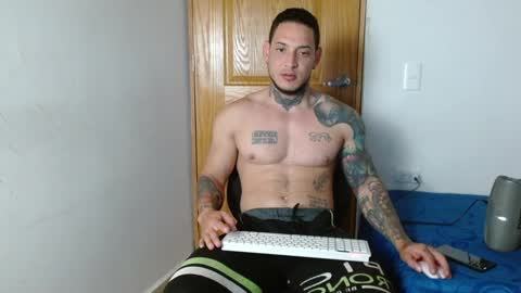 benjamin_isaac online show from December 20, 1:03 am