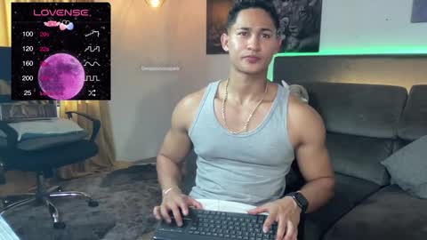 Snapshot of benjamincooperk1 chatting on March 10, 9:29 pm benjamincooperk online show from March 10, 9:29 pm