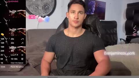 Snapshot of benjamincooperk1 chatting on October 16, 6:57 am benjamincooperk online show from October 16, 6:57 am