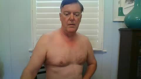 Snapshot of benjoid chatting on December 5, 2:26 am benjoid online show from December 5, 2:26 am