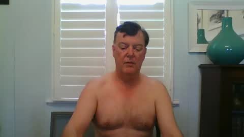 Snapshot of benjoid chatting on December 11, 2:30 am benjoid online show from December 11, 2:30 am