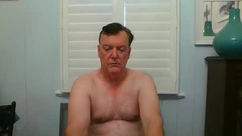 Snapshot of benjoid chatting on December 10, 5:17 am benjoid online show from December 10, 5:17 am