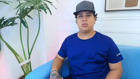 bennett_alejoo online show from December 17, 7:42 pm